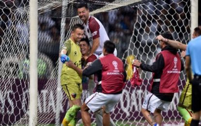 Copa Sudamericana: Colón con dos penales atajados por Burián eliminó a Atlético Mineiro y es finalista.Mirá el resumen