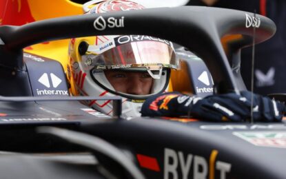 F1: Verstappen vuelve a la normalidad con el mejor tiempo en Japón