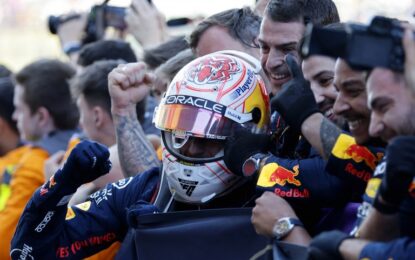 F1: Verstappen volvió al triunfo en Japón y aseguró el título de constructores para Red Bull