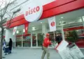 Despidos y protesta en una reconocida cadena de supermercados: escándalo en Recoleta