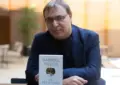 Gabriel Rolón, primero en ventas: qué tiene su nuevo libro para ser un éxito editorial